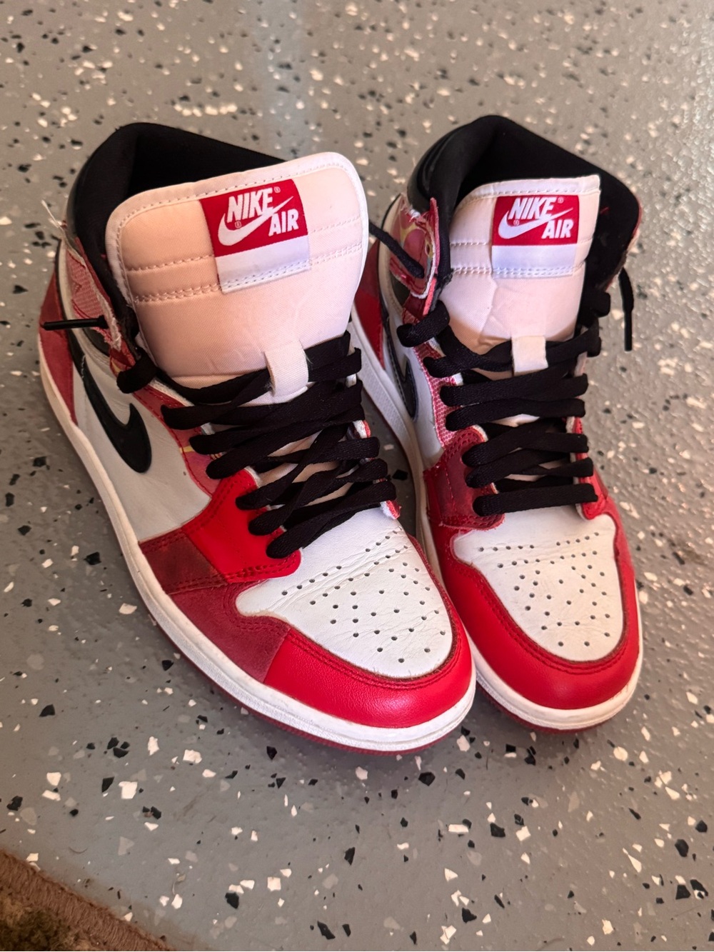 Jordan 1 Retro High OG Spider-Man Across the Spider-Verse